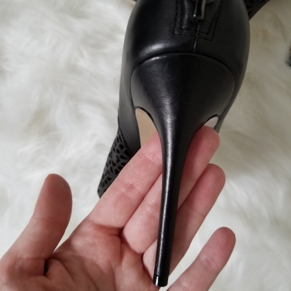 Badgley Mischka July peep toe boots - Picture 7 of 8